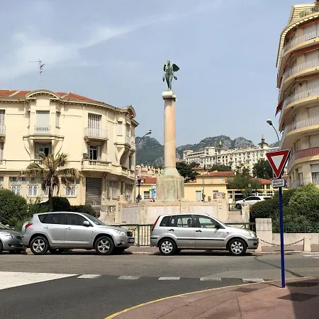 Apartment Climatise Avec Balcon En Plein Centre De Menton, Proche Et Commerces - Fr-1-196-305 Menton
